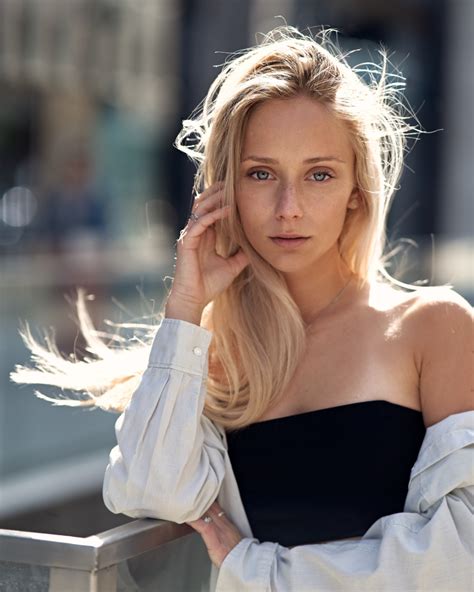 Emily M | Amaze Models