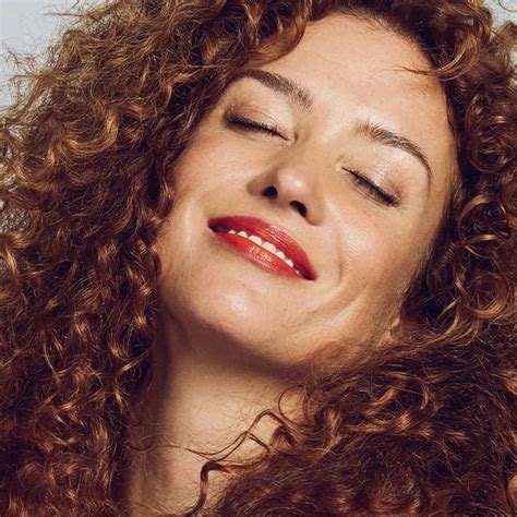 Dolle Mina's eisen de nacht terug met actie: zo kun jij meedoen - LINDA.nl