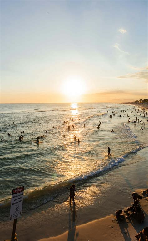 Big+Beautiful+Butts+In+Thongs Photos, Download The BEST Free Big ...