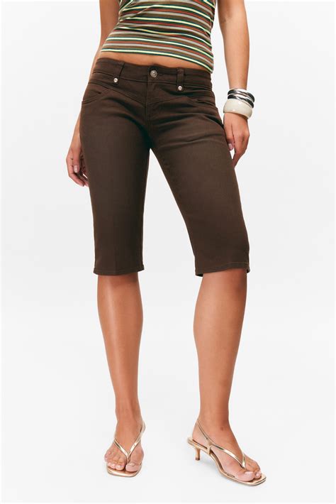 ultra low rise capri trousers - Dark Brown | Monki WW