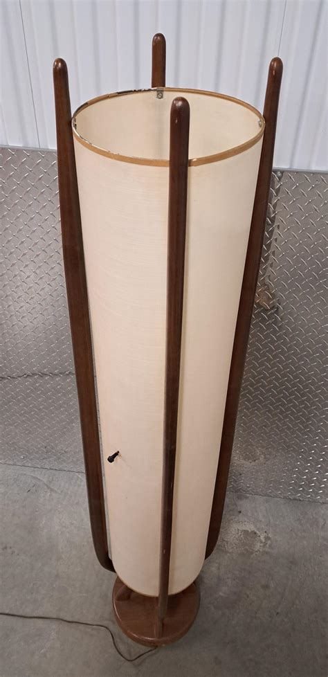 Mid-Century Modern Modeline Sculptural Floor Lamp For Sale at 1stDibs