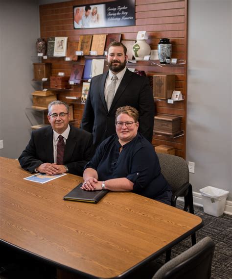 Nasinec Funeral Home and Crematory | Wells MN