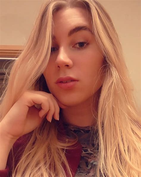 Divine transwoman portraits | @qtee__foxx @qtee_foxx #qteefox #qteefoxx #transvisibility # ...