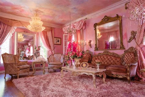 The Pink Palace Jayne Mansfield