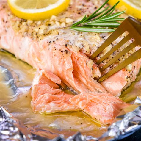 Baked Salmon in Foil (10-Minute Oven Salmon with Lemon Garlic Butter)