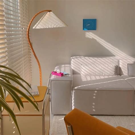 Caprani Floor Lamp - Vakkerlight