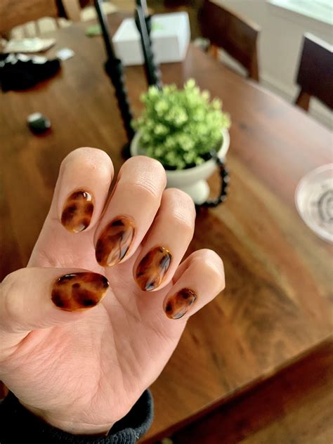 Tortoise Shell Gel Nails using blooming gel : r/NailArt