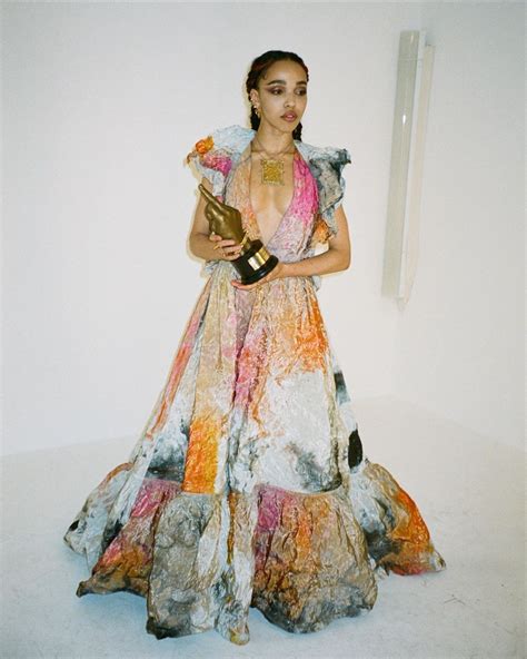 FKA Twigs Nude And Sexy (58 Photos + Videos) | #The Fappening