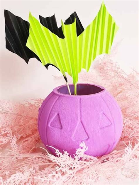 15 Origami Halloween Patterns to Fold Spooky Fun - DIYr