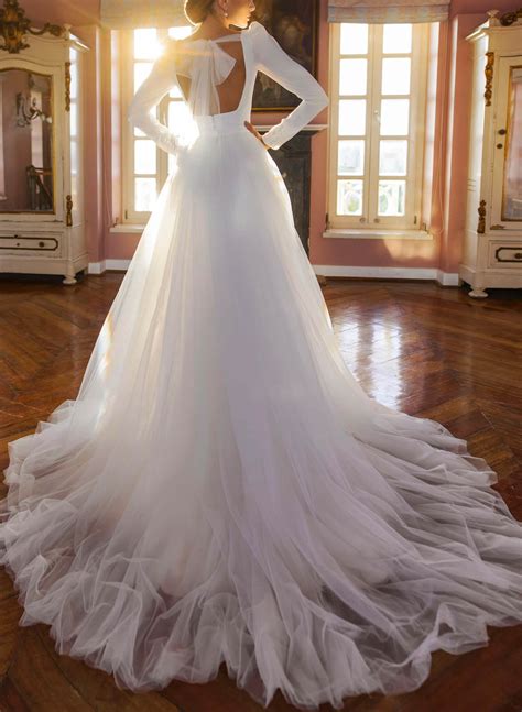 Simple Long Sleeves Detachable Train Wedding Dresses With Open Back - Missacc