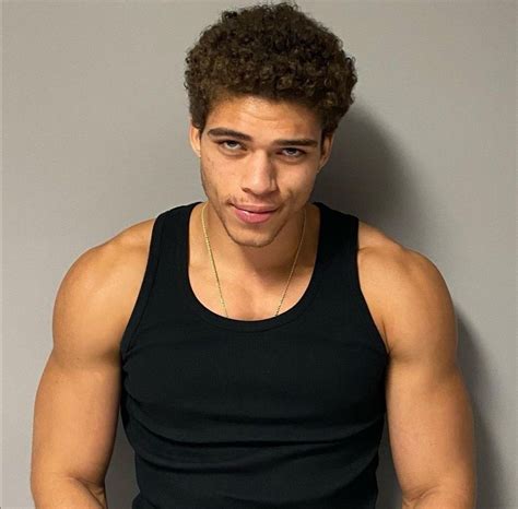 SUMMERVIBESPINS | Just beautiful men, Light skin boys, Light skin men