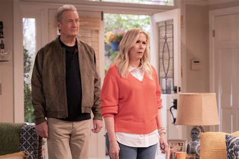 Who Does Leanne End Up With in Season 1 of the Netflix Show? Her ...