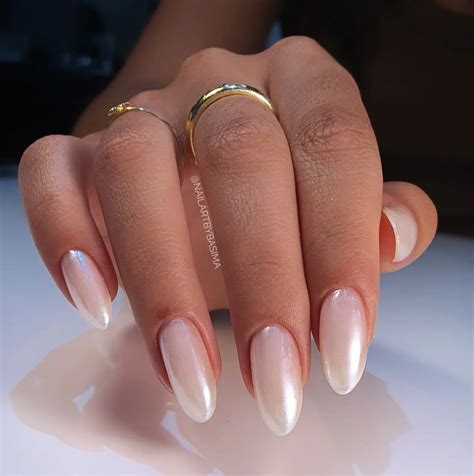 23 Classy Pearl Chrome Nail Ideas (2025) - DrExplains