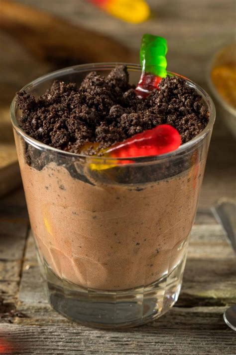 Oreo Dirt Pudding - IzzyCooking