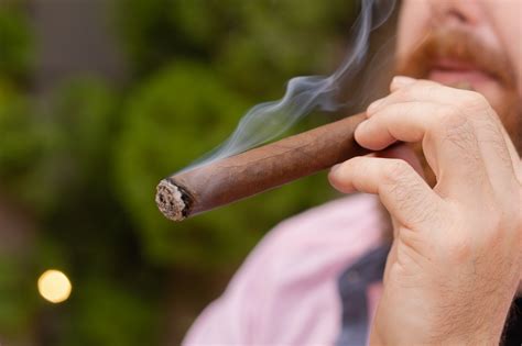 Do you inhale cigars? No, never, and here's why not - The Manual