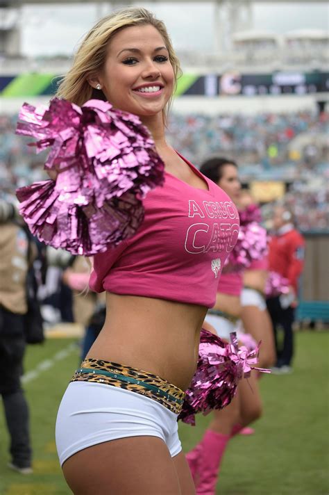Wife Material Hot as HELL | Cheerleaders | NFL Cheerleaders, Hottest ...