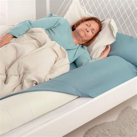 Protectie pentru marginea patului BANBALU, poliester/spuma cu memorie ...