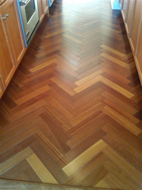 Everything You Need To Know About Herringbone Hardwood Floor - Flooring ...