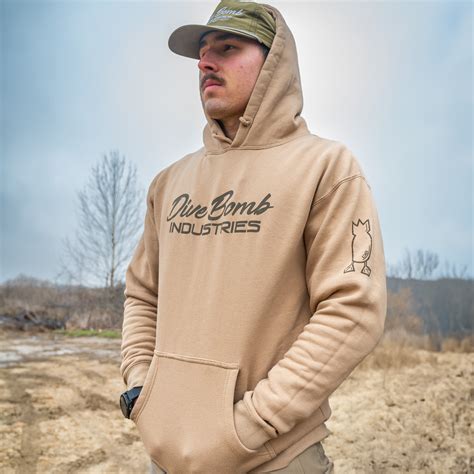 Elk Hunting in Wyoming: Where and When to Go – Dive Bomb Industries