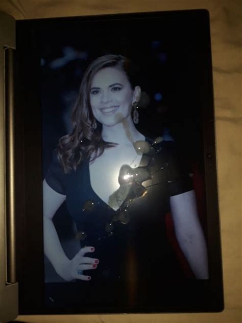 Covered Hayley Atwell's big titties in my cum! : r/celebJObuds
