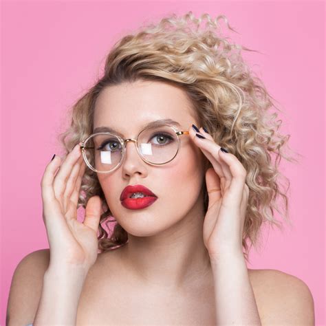 2025 Glasses Trends - Blog - Wellington Square