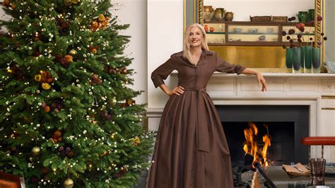 Inside Downton Abbey star Joely Richardson’s glamorous London flat ...