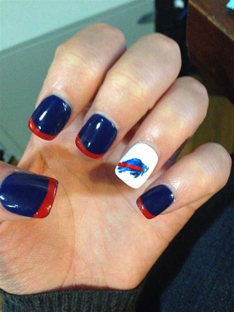 Buffalo bills nails | Buffalo bills nails, Football nail art, Football ...