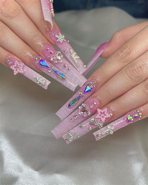 25 Best Y2K Nail Ideas to Try