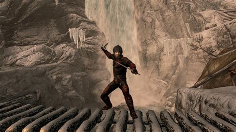 The Best Two Handed Weapons in Skyrim, Ranked