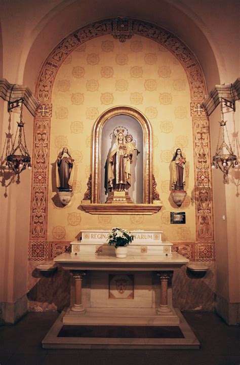 Altar de la Virgen del Carmen