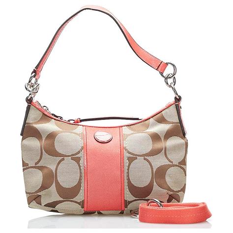 Coach Signature Canvas Shoulder Bag Brown Cloth ref.745528 - Joli Closet