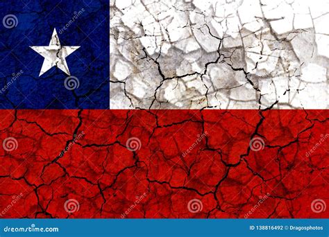 Chile Country Flag Painted on a Cracked Grungy Wall Stock Illustration ...
