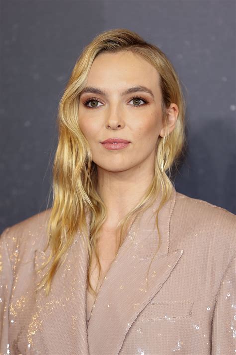 Chi è Jodie Comer, la donna più bella del mondo che ha battuto Zendaya | Vogue Italia