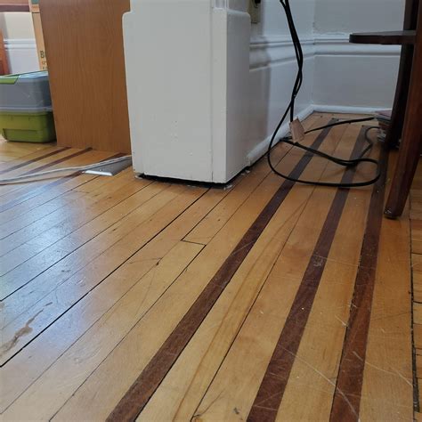 Sagging floors. Thoughts? : r/HomeImprovement