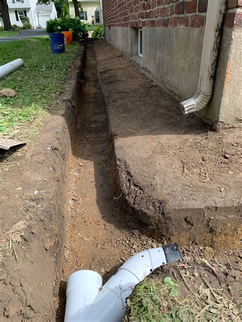 Foundation Water Drainage Solution to Fix Wet Leaking Basement Walls ...