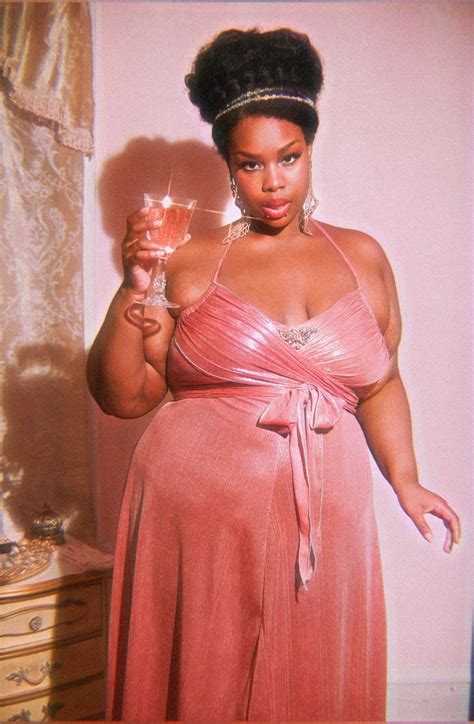 Meet south korean plus size model shattering asian beauty standards ...