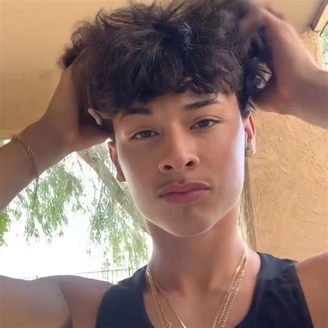 Mexican Men, Cute Relationship Photos, Cute Relationships, Hispanic Men ...