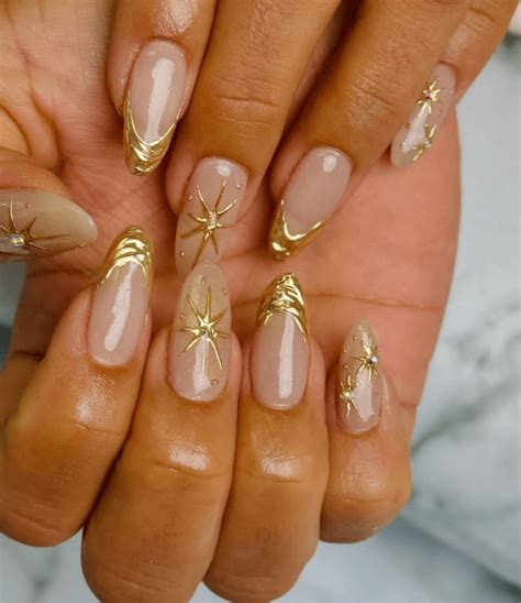 Gold French Nails Ideas & Inspo | Gold acrylic nails, Gold gel nails ...