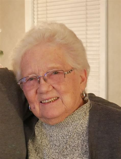 In memoriam: Doris Dixon - Powell River Peak