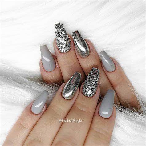 Silver Chrome Nail Designs - Design Talk