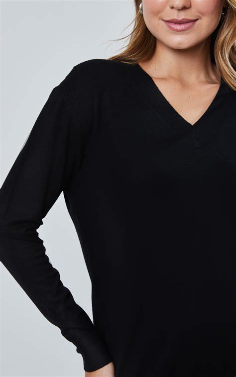 Blusa Tricot Decote V Basic Preto | Infini Fashion