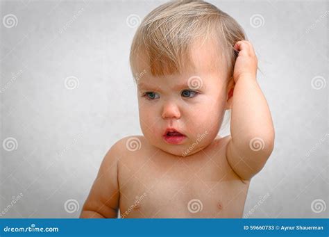 Baby Self Soothes By Scratching Head at Robert Connors blog