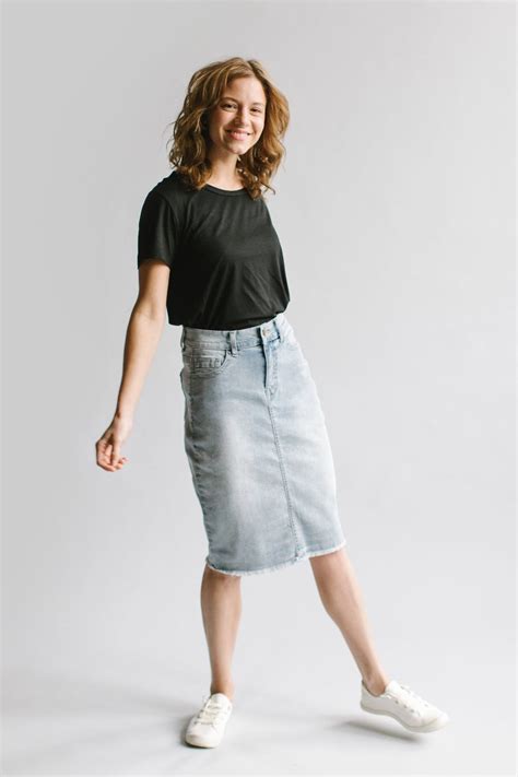 What To Wear With Denim Skirt Knee Length at Elijah Elliston blog
