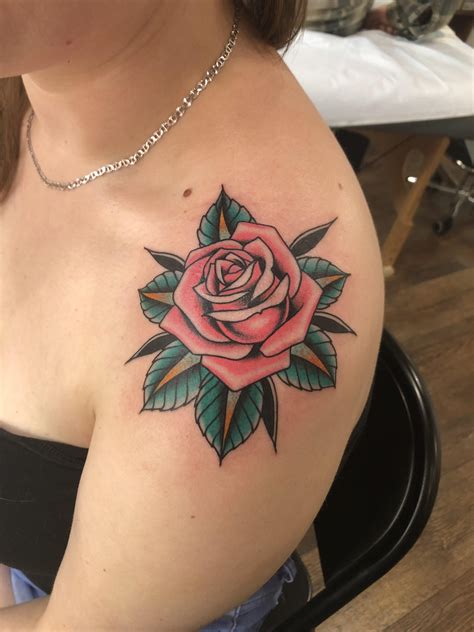 Traditional Rose Flower Tattoo at Darren Pennington blog