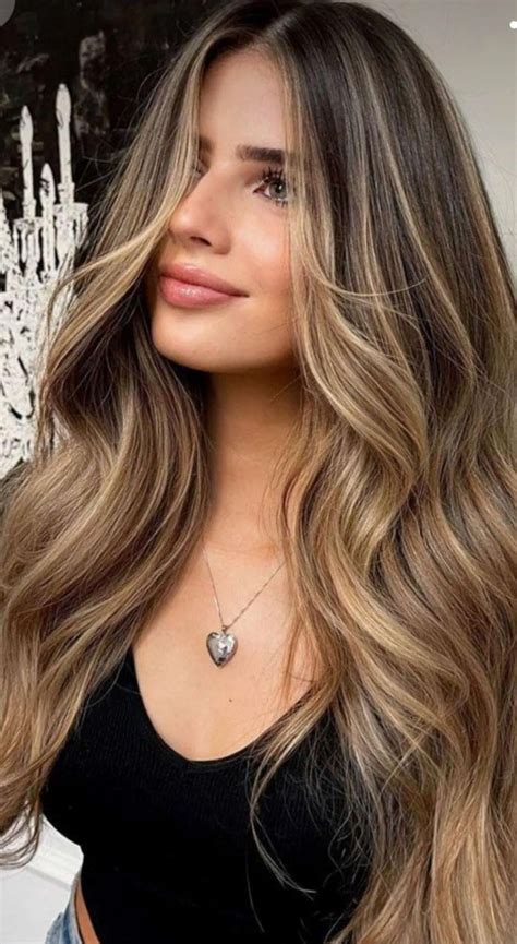 Pin by Ayelina💕💫 on Make Up..Hair Style | Light brown hair, Brunette ...