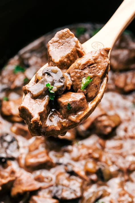 Slow Cooker Beef Tips With Mushroom Gravy at Julie Solberg blog