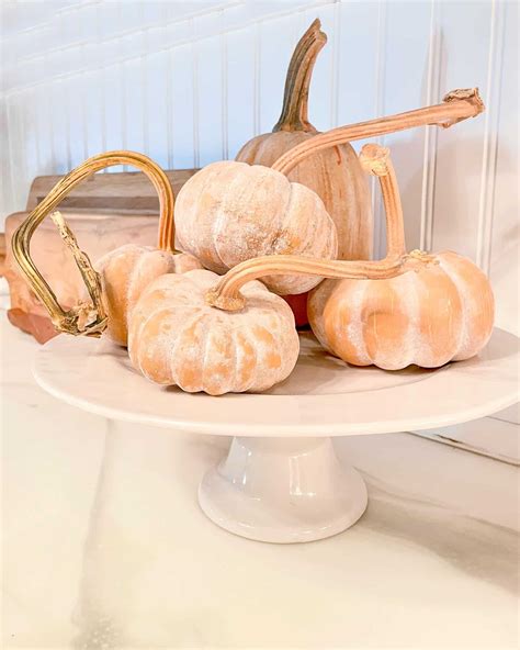 How to Easily Make a Terra Cotta Pumpkin Pottery Barn dupe