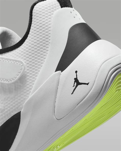 Luka 1 Younger Kids' Shoes. Nike IN