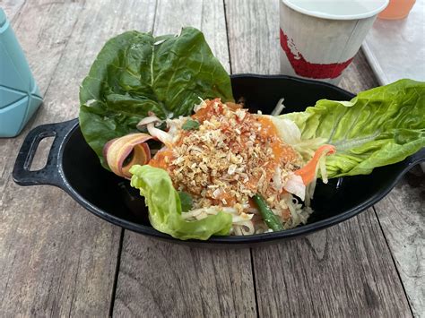 Ladies and Gentlemen, I present to you all. Disney Land Poke : r/Honolulu