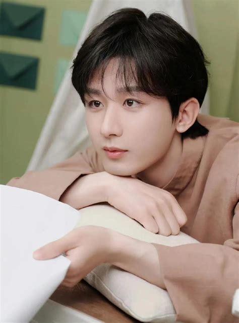 "Cheng Yi: Dedicated to acting for ten years, won the respect and love ...